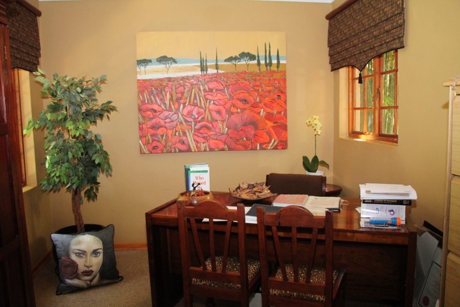 5 Bedroom Property for Sale in Waverley Free State